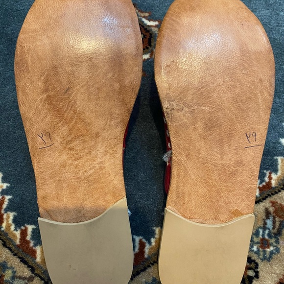 Nwot. Egyptian leather slides. - Picture 4 of 11